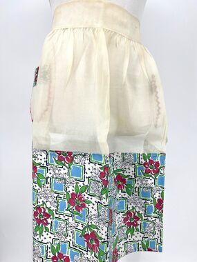 Vintage Kitchen Apron Handmade Ivory Floral Print with Ric-Rac